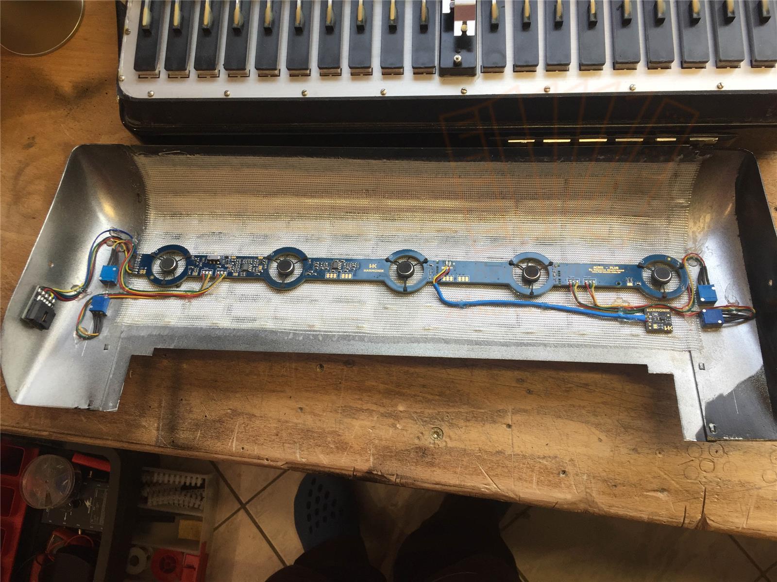 Einbaumikrofon Harmonik AC5001-PLUS (4 Miks - 30cm) Einbaumikrofon Harmonik AC5001-PLUS (4 Miks - 30cm)