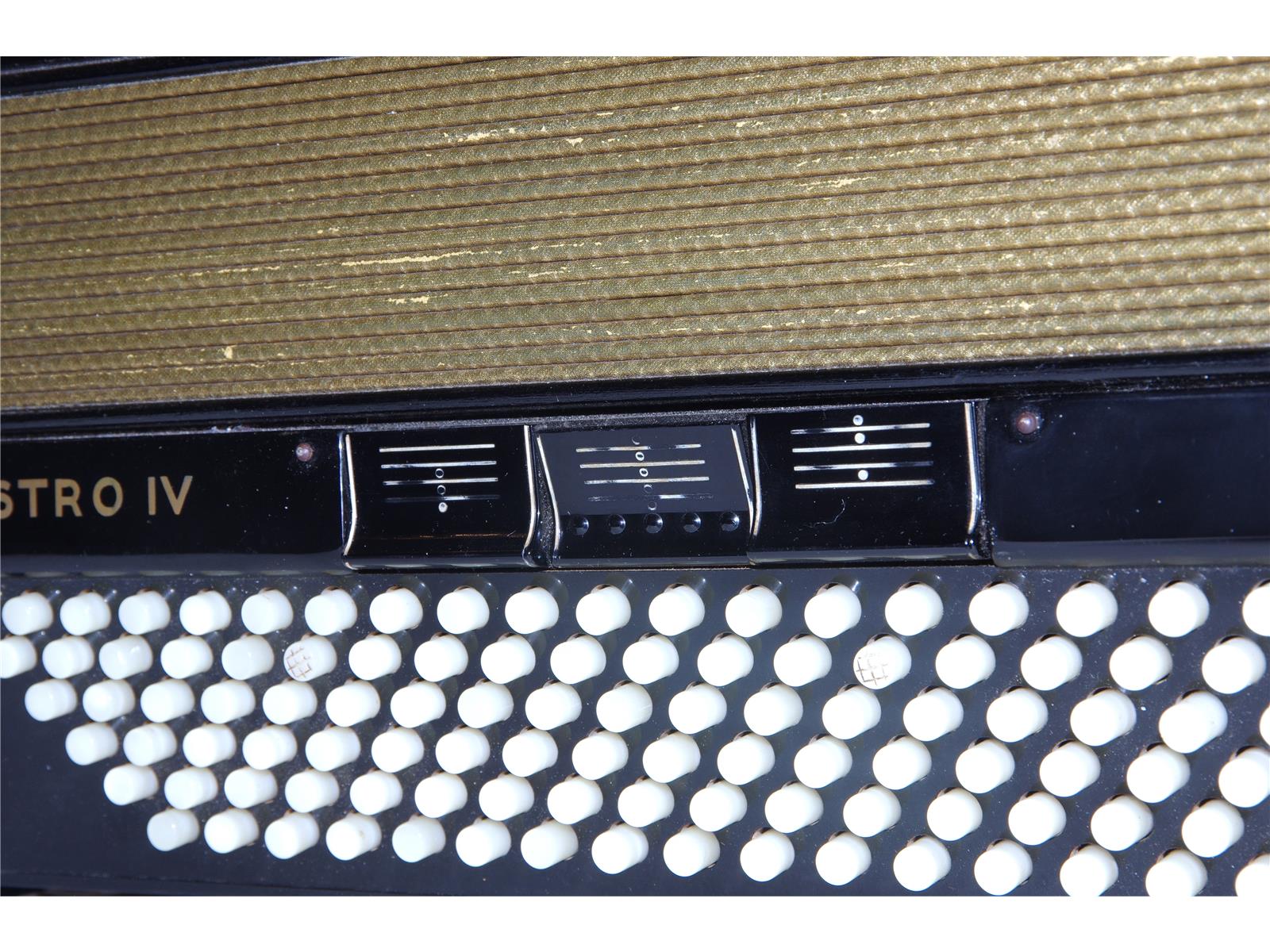 Knopfakkordeon Hohner Maestro IV B-Griff flach, gebraucht