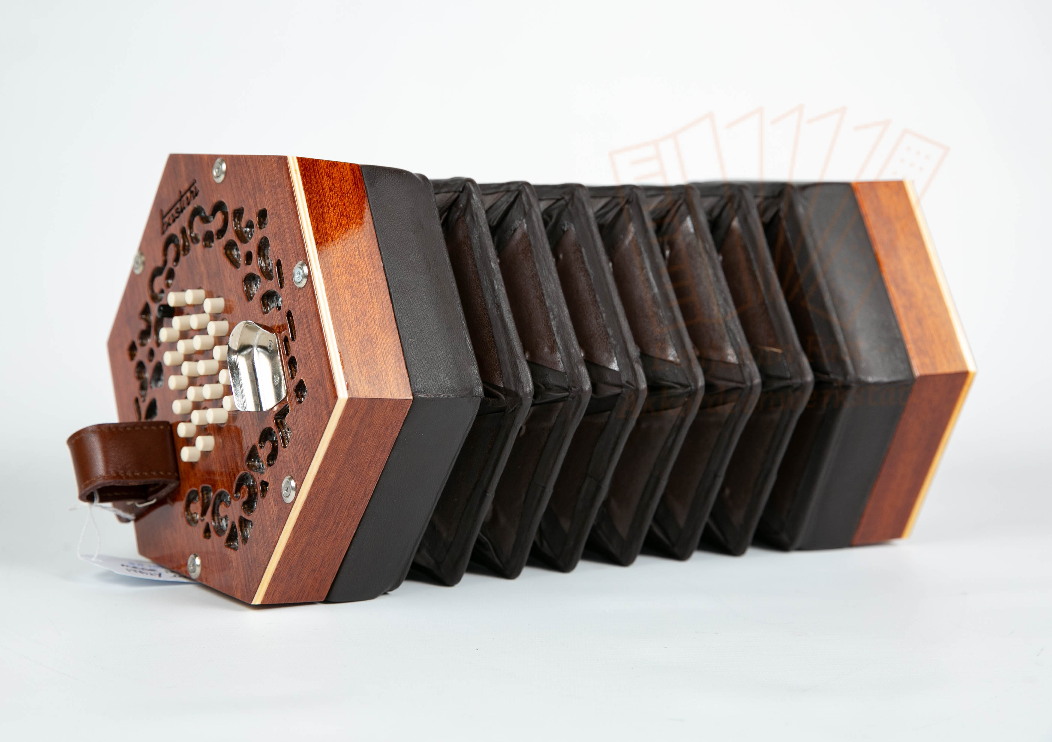 Konzertina Englische Concertina Stagi A-48 - chromatisch/gleichtönig Konzertina Englische Concertina Stagi A-48 - chromatisch/gleichtönig