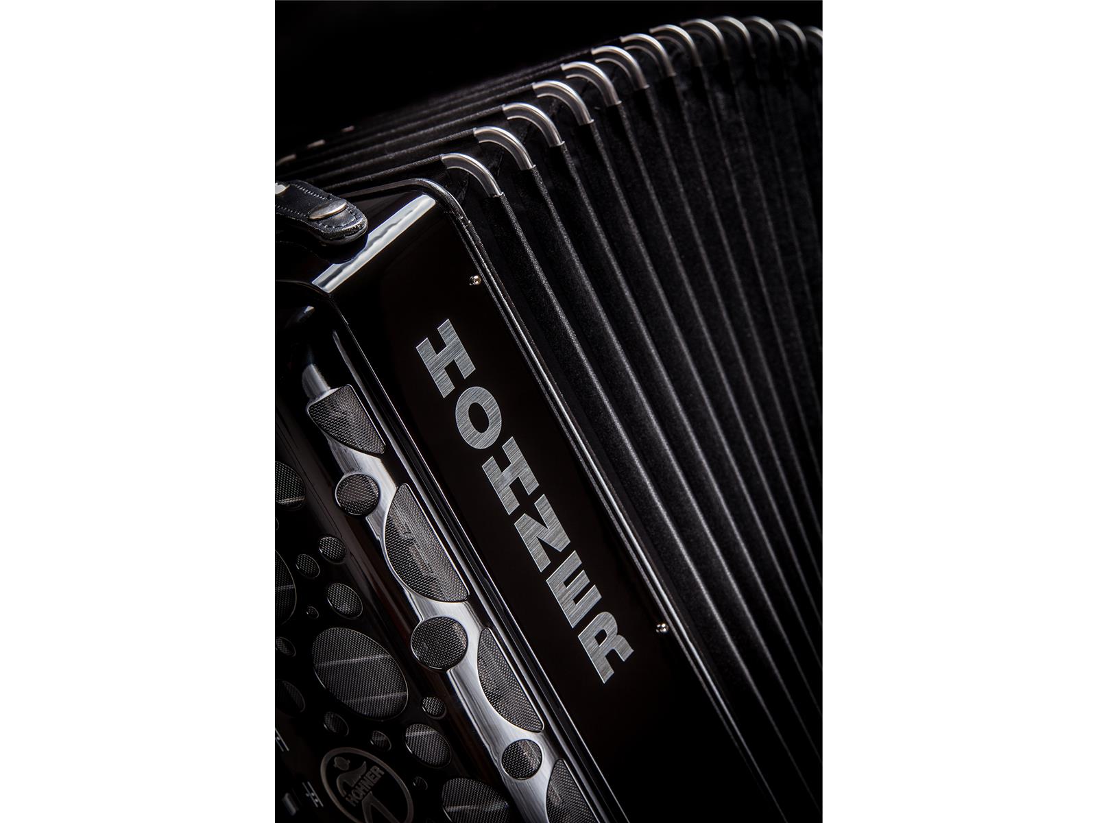 Akkordeon Hohner Amica III 72 Bass schwarz Akkordeon Hohner Amica IV 96 Bass schwarz