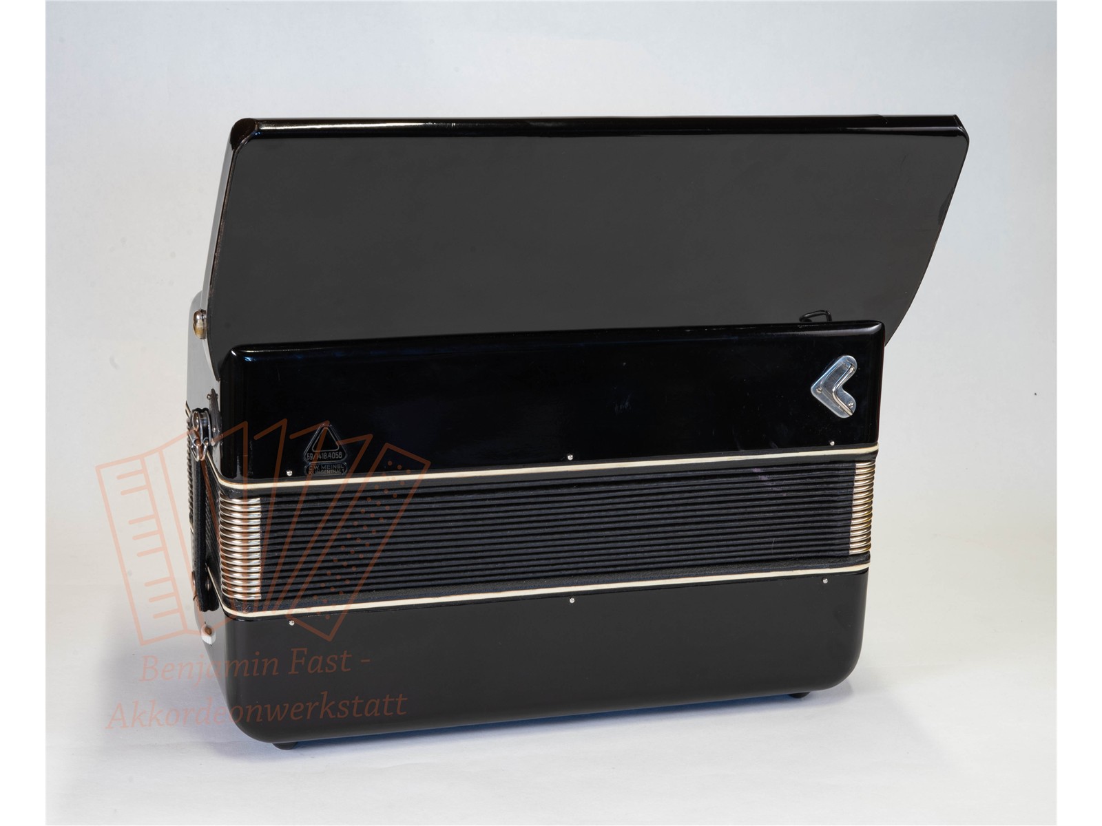 Akkordeon Corelli Artist 34/80/III/9/2 gebraucht