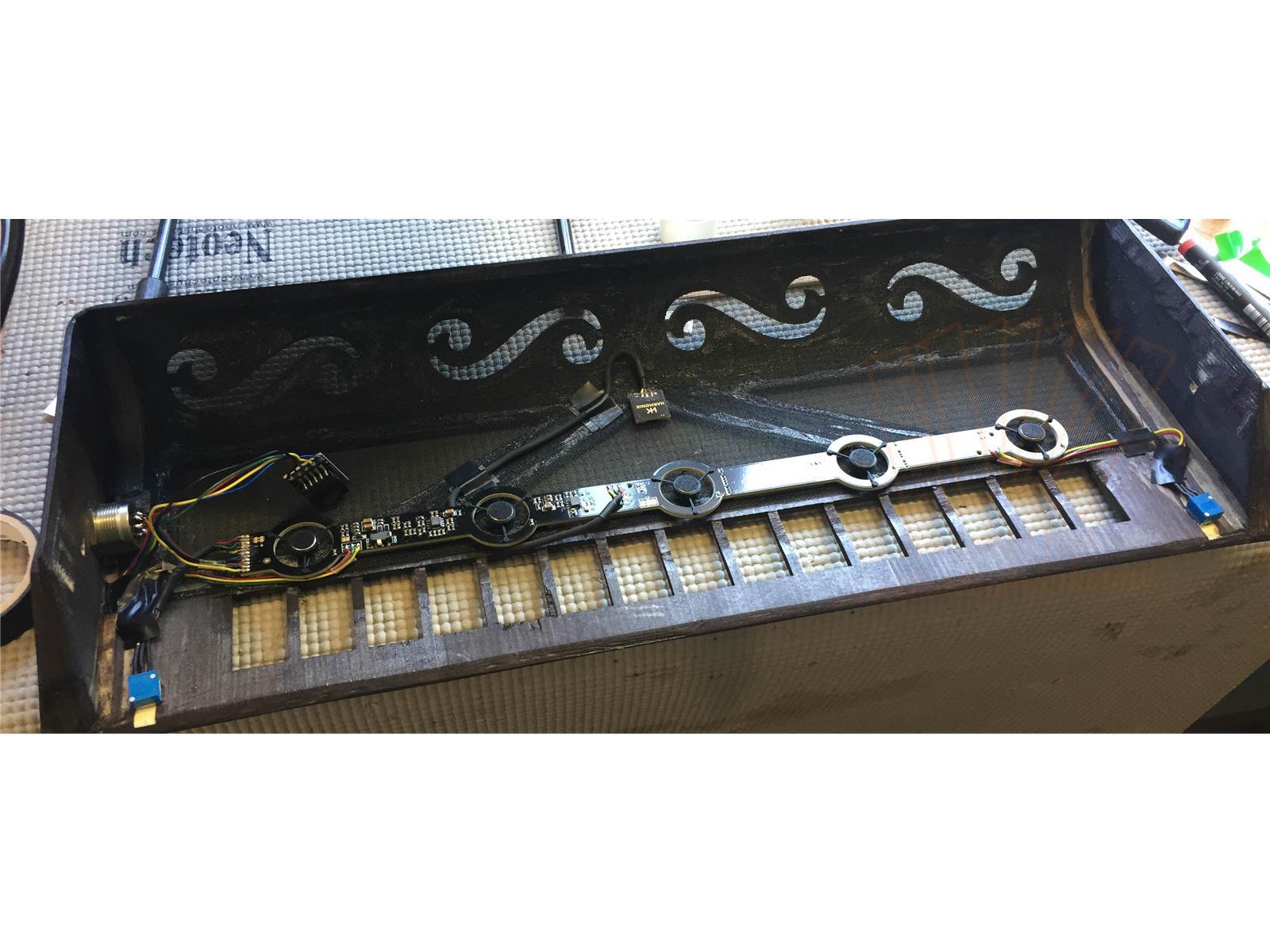 Einbaumikrofon Harmonik AC5001-RG Signature (5 Miks - 37cm) - Richard Galliano Einbaumikrofon Harmonik AC5001-RG Signature (4 Miks - 29cm) - Richard Galliano